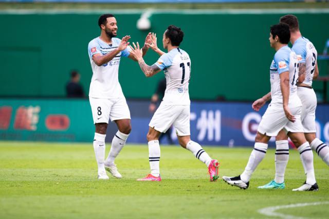 开云登录入口-广州城终结不胜范加斯特却不满防守：应学会更稳定